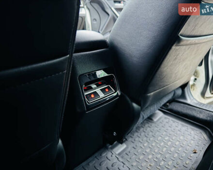 Белый Субару Форестер, объемом двигателя 2.5 л и пробегом 117 тыс. км за 22300 $, фото 12 на Automoto.ua