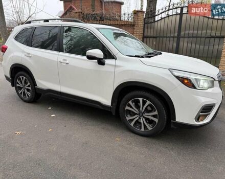 Белый Субару Форестер, объемом двигателя 2.5 л и пробегом 108 тыс. км за 20990 $, фото 2 на Automoto.ua