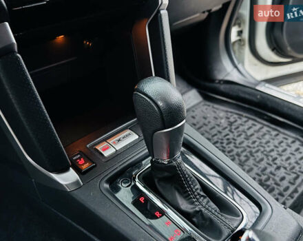 Белый Субару Форестер, объемом двигателя 2.5 л и пробегом 117 тыс. км за 22300 $, фото 22 на Automoto.ua