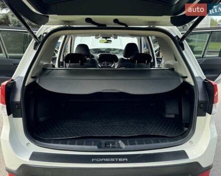 Белый Субару Форестер, объемом двигателя 2 л и пробегом 106 тыс. км за 27000 $, фото 31 на Automoto.ua