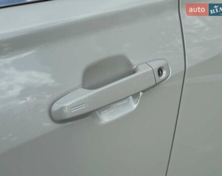 Белый Субару Форестер, объемом двигателя 2 л и пробегом 106 тыс. км за 27000 $, фото 18 на Automoto.ua