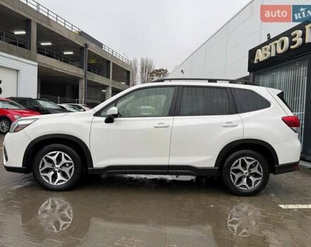 Белый Субару Форестер, объемом двигателя 2.5 л и пробегом 48 тыс. км за 19999 $, фото 2 на Automoto.ua