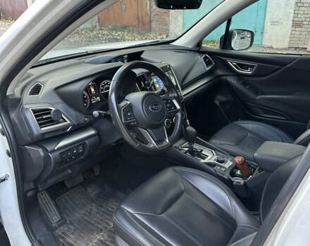 Білий Субару Forester, об'ємом двигуна 2.5 л та пробігом 104 тис. км за 18800 $, фото 4 на Automoto.ua