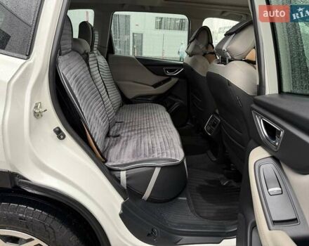 Белый Субару Форестер, объемом двигателя 2.5 л и пробегом 48 тыс. км за 19999 $, фото 21 на Automoto.ua