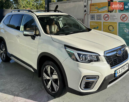 Білий Субару Forester, об'ємом двигуна 2.5 л та пробігом 32 тис. км за 27700 $, фото 3 на Automoto.ua