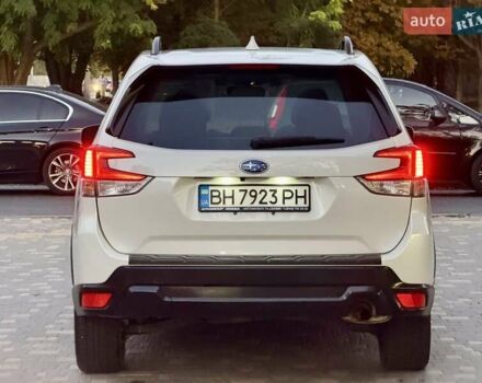 Белый Субару Форестер, объемом двигателя 2.5 л и пробегом 19 тыс. км за 16999 $, фото 6 на Automoto.ua