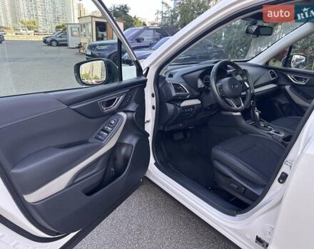 Белый Субару Форестер, объемом двигателя 2 л и пробегом 36 тыс. км за 29700 $, фото 56 на Automoto.ua