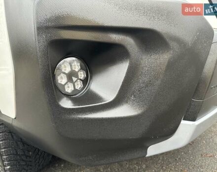 Білий Субару Forester, об'ємом двигуна 2.5 л та пробігом 40 тис. км за 25400 $, фото 16 на Automoto.ua