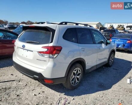 Белый Субару Форестер, объемом двигателя 2.5 л и пробегом 8 тыс. км за 6500 $, фото 2 на Automoto.ua