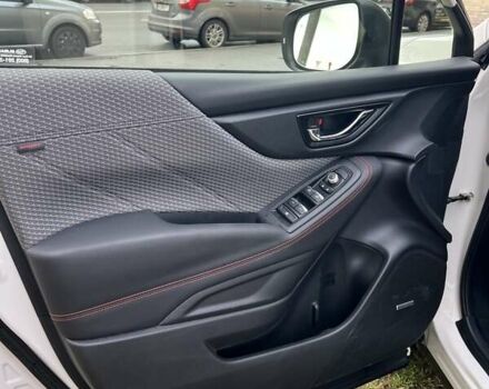 Белый Субару Форестер, объемом двигателя 2.5 л и пробегом 47 тыс. км за 28000 $, фото 4 на Automoto.ua