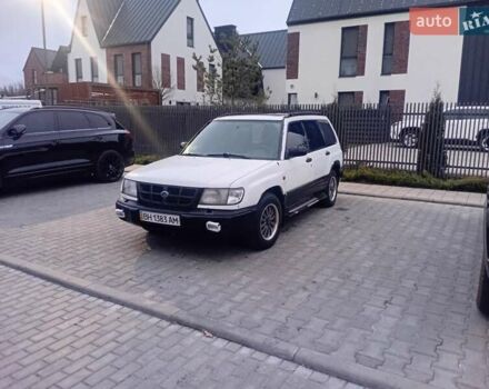 Белый Субару Форестер, объемом двигателя 2 л и пробегом 585 тыс. км за 2200 $, фото 1 на Automoto.ua