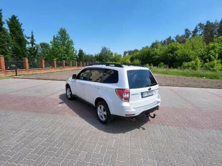 Білий Субару Forester, об'ємом двигуна 1.99 л та пробігом 211 тис. км за 8700 $, фото 1 на Automoto.ua