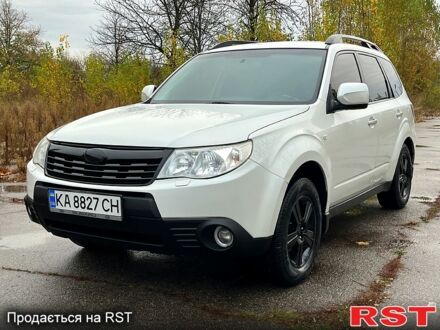 Білий Субару Forester, об'ємом двигуна 2 л та пробігом 250 тис. км за 7500 $, фото 1 на Automoto.ua