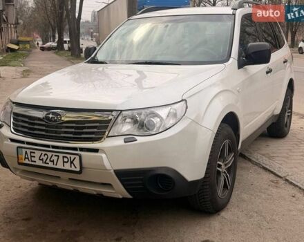 Белый Субару Форестер, объемом двигателя 2 л и пробегом 250 тыс. км за 8300 $, фото 1 на Automoto.ua