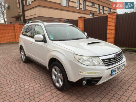 Білий Субару Forester, об'ємом двигуна 2 л та пробігом 250 тис. км за 7500 $, фото 1 на Automoto.ua