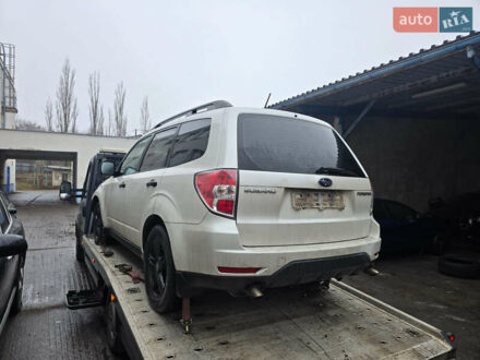 Белый Субару Форестер, объемом двигателя 1.99 л и пробегом 88 тыс. км за 4500 $, фото 1 на Automoto.ua