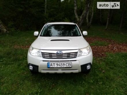 Білий Субару Forester, об'ємом двигуна 2 л та пробігом 235 тис. км за 8300 $, фото 1 на Automoto.ua