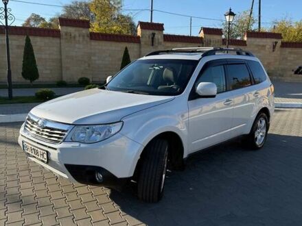 Субару Форестер 2010 в Измаиле на Automoto.ua Белый Субару Форестер, объемом двигателя 1.99 л и пробегом 171 тыс. км за 8900 $, фото 1 на Automoto.ua