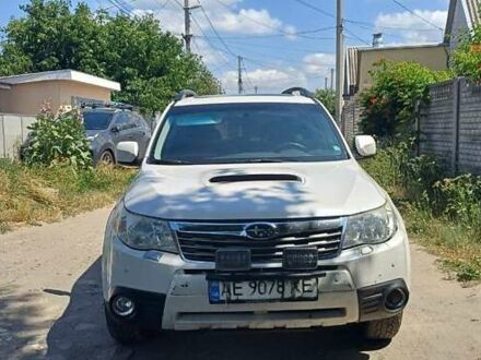 Субару Форестер 2010 в Днепре (Днепропетровске) на Automoto.ua Белый Субару Форестер, объемом двигателя 1.99 л и пробегом 381 тыс. км за 6500 $, фото 1 на Automoto.ua