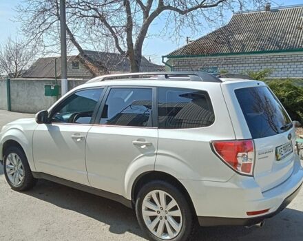 Белый Субару Форестер, объемом двигателя 2 л и пробегом 160 тыс. км за 11000 $, фото 1 на Automoto.ua