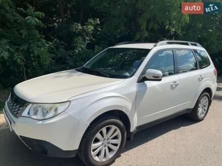 Білий Субару Forester, об'ємом двигуна 1.99 л та пробігом 115 тис. км за 10700 $, фото 1 на Automoto.ua
