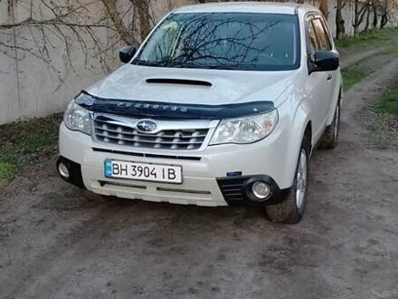 Білий Субару Forester, об'ємом двигуна 2 л та пробігом 205 тис. км за 9000 $, фото 1 на Automoto.ua