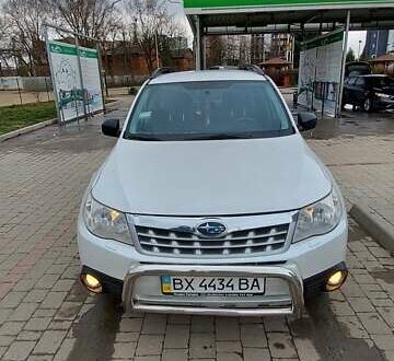 Субару Форестер 2011 в Ивано-Франковске на Automoto.ua Белый Субару Форестер, объемом двигателя 2 л и пробегом 240 тыс. км за 9300 $, фото 1 на Automoto.ua
