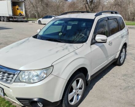 Белый Субару Форестер, объемом двигателя 2.5 л и пробегом 159 тыс. км за 12182 $, фото 1 на Automoto.ua