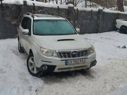 Білий Субару Forester, об'ємом двигуна 2 л та пробігом 223 тис. км за 7200 $, фото 1 на Automoto.ua