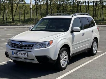 Білий Субару Forester, об'ємом двигуна 2.5 л та пробігом 220 тис. км за 10200 $, фото 1 на Automoto.ua