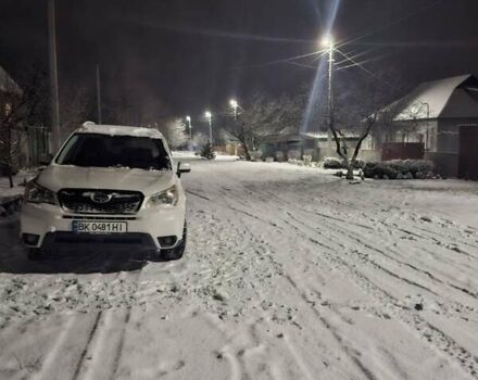 Белый Субару Форестер, объемом двигателя 2 л и пробегом 211 тыс. км за 12700 $, фото 1 на Automoto.ua