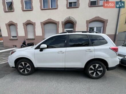 Белый Субару Форестер, объемом двигателя 2.5 л и пробегом 120 тыс. км за 14489 $, фото 1 на Automoto.ua