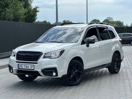 Білий Субару Forester, об'ємом двигуна 2.5 л та пробігом 100 тис. км за 17500 $, фото 1 на Automoto.ua