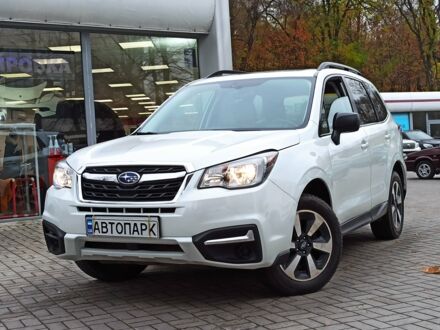 Білий Субару Forester, об'ємом двигуна 2.5 л та пробігом 120 тис. км за 14950 $, фото 1 на Automoto.ua