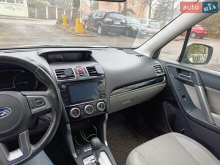 Білий Субару Forester, об'ємом двигуна 2.46 л та пробігом 106 тис. км за 13500 $, фото 1 на Automoto.ua