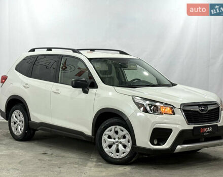 Белый Субару Форестер, объемом двигателя 2.5 л и пробегом 100 тыс. км за 15999 $, фото 1 на Automoto.ua