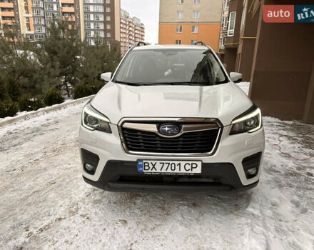 Белый Субару Форестер, объемом двигателя 2 л и пробегом 161 тыс. км за 22500 $, фото 1 на Automoto.ua