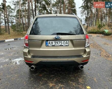 Бежевий Субару Forester, об'ємом двигуна 2 л та пробігом 300 тис. км за 7400 $, фото 1 на Automoto.ua