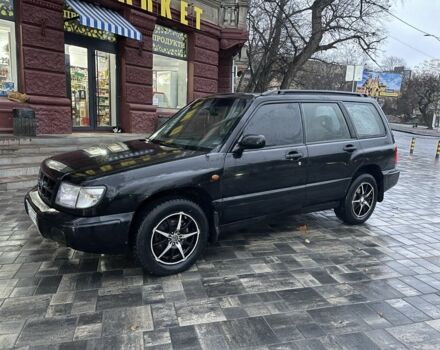 Чорний Субару Forester, об'ємом двигуна 2 л та пробігом 350 тис. км за 2950 $, фото 1 на Automoto.ua