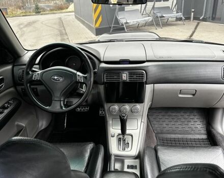 Черный Субару Форестер, объемом двигателя 2.5 л и пробегом 302 тыс. км за 8500 $, фото 7 на Automoto.ua