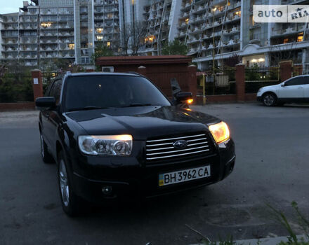 Чорний Субару Forester, об'ємом двигуна 2 л та пробігом 173 тис. км за 8500 $, фото 1 на Automoto.ua