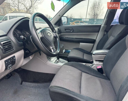 Черный Субару Форестер, объемом двигателя 2 л и пробегом 265 тыс. км за 5499 $, фото 16 на Automoto.ua