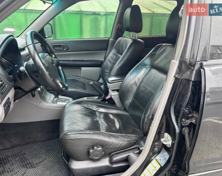 Черный Субару Форестер, объемом двигателя 1.99 л и пробегом 343 тыс. км за 5790 $, фото 8 на Automoto.ua