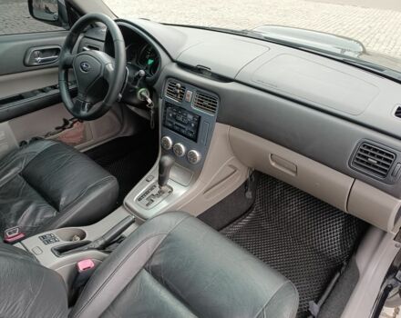 Черный Субару Форестер, объемом двигателя 2 л и пробегом 230 тыс. км за 6500 $, фото 12 на Automoto.ua