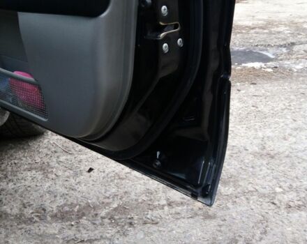 Черный Субару Форестер, объемом двигателя 2 л и пробегом 270 тыс. км за 6700 $, фото 10 на Automoto.ua