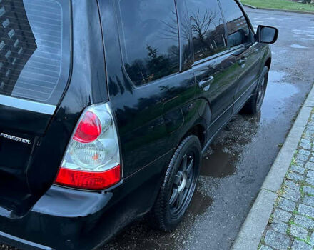 Черный Субару Форестер, объемом двигателя 2 л и пробегом 266 тыс. км за 5700 $, фото 8 на Automoto.ua