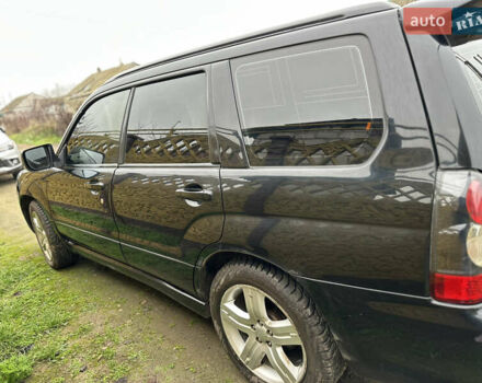 Черный Субару Форестер, объемом двигателя 2.5 л и пробегом 290 тыс. км за 9000 $, фото 2 на Automoto.ua