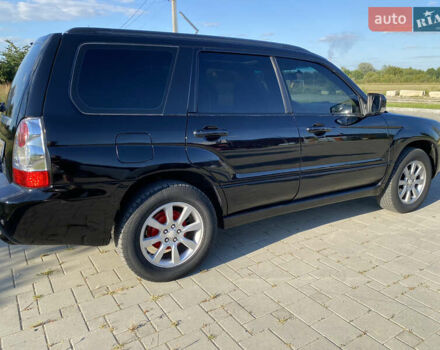 Черный Субару Форестер, объемом двигателя 1.99 л и пробегом 345 тыс. км за 6700 $, фото 3 на Automoto.ua