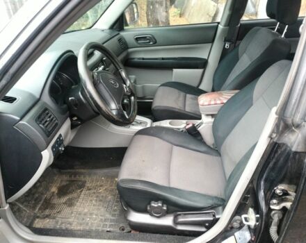 Чорний Субару Forester, об'ємом двигуна 2 л та пробігом 280 тис. км за 4990 $, фото 4 на Automoto.ua