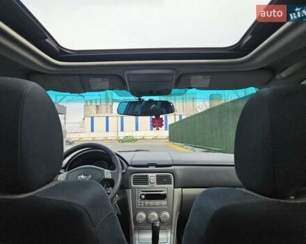 Черный Субару Форестер, объемом двигателя 2 л и пробегом 289 тыс. км за 8500 $, фото 6 на Automoto.ua